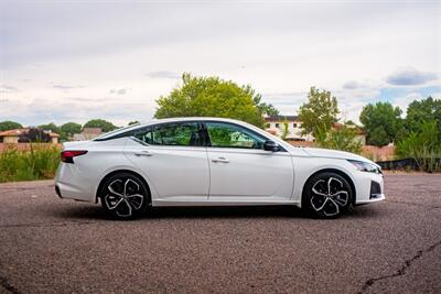 2023 Nissan Altima 2.5 SR   - Photo 8 - Albuquerque, NM 87114