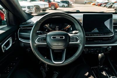 2023 Jeep Compass (Red) Edition   - Photo 15 - Albuquerque, NM 87114