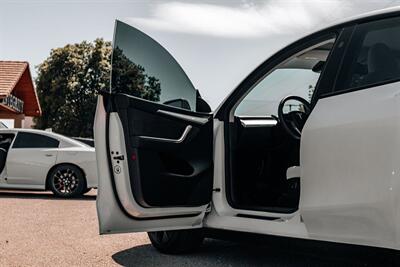 2025 Tesla Model Y Long Range   - Photo 17 - Albuquerque, NM 87114