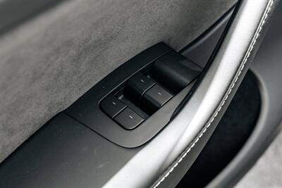 2025 Tesla Model Y Long Range   - Photo 18 - Albuquerque, NM 87114