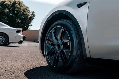2025 Tesla Model Y Long Range   - Photo 16 - Albuquerque, NM 87114