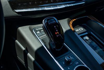 2024 Cadillac Escalade Luxury   - Photo 16 - Albuquerque, NM 87114