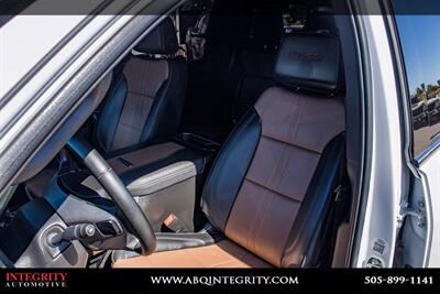 2024 Chevrolet Silverado 2500HD High Country   - Photo 14 - Albuquerque, NM 87114