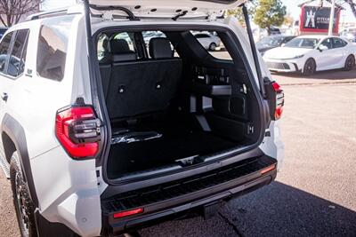 2025 Toyota 4Runner TRD Off-Road Premium   - Photo 42 - Albuquerque, NM 87114