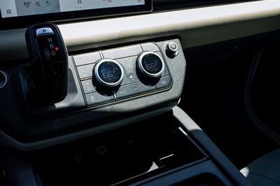 2021 Land Rover Defender X-Dynamic HSE   - Photo 16 - Albuquerque, NM 87114