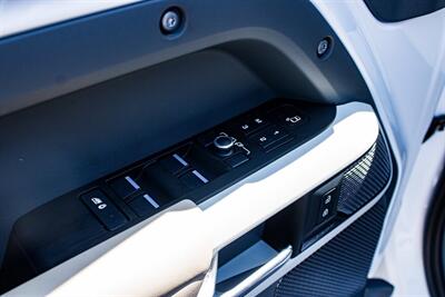2021 Land Rover Defender X-Dynamic HSE   - Photo 13 - Albuquerque, NM 87114