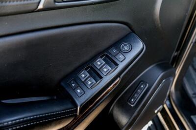 2019 Chevrolet Suburban LT   - Photo 17 - Albuquerque, NM 87114