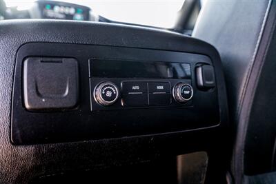 2019 Chevrolet Suburban LT   - Photo 43 - Albuquerque, NM 87114