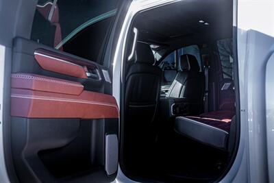 2024 GMC Sierra 3500HD Denali Ultimate   - Photo 37 - Albuquerque, NM 87114