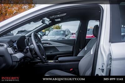 2025 Toyota Camry SE - Photo 12 - Albuquerque, NM 87114