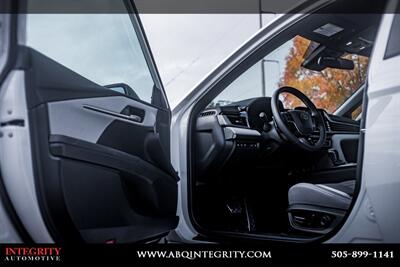 2025 Toyota Camry SE - Photo 15 - Albuquerque, NM 87114