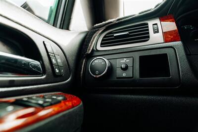 2010 Chevrolet Tahoe LTZ - Photo 21 - Albuquerque, NM 87114