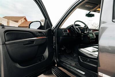 2010 Chevrolet Tahoe LTZ - Photo 13 - Albuquerque, NM 87114