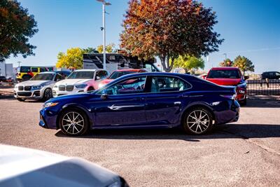 2024 Toyota Camry SE   - Photo 4 - Albuquerque, NM 87114