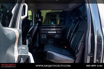 2017 Ford F-350 Lariat DRW   - Photo 32 - Albuquerque, NM 87114