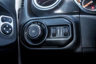 2022 Jeep Wrangler Unlimited Unlimited Sahara Altitude   - Photo 68 - Albuquerque, NM 87114