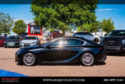 2022 Lexus IS 300 300   - Photo 4 - Albuquerque, NM 87114