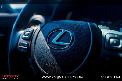 2022 Lexus IS 300 300   - Photo 18 - Albuquerque, NM 87114