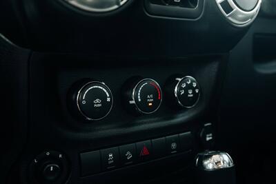 2016 Jeep Wrangler Unlimited Unlimited Rubicon   - Photo 34 - Albuquerque, NM 87114