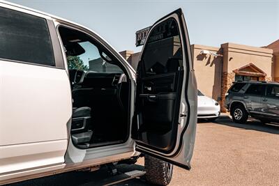 2024 RAM 3500 Limited   - Photo 116 - Albuquerque, NM 87114