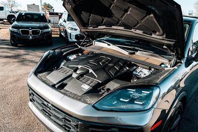 2024 Porsche Cayenne   - Photo 52 - Albuquerque, NM 87114
