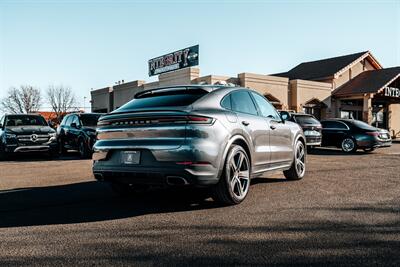 2024 Porsche Cayenne   - Photo 60 - Albuquerque, NM 87114