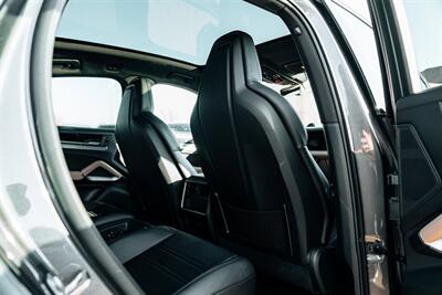 2024 Porsche Cayenne   - Photo 43 - Albuquerque, NM 87114