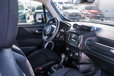 2020 Jeep Renegade Latitude   - Photo 38 - Albuquerque, NM 87114