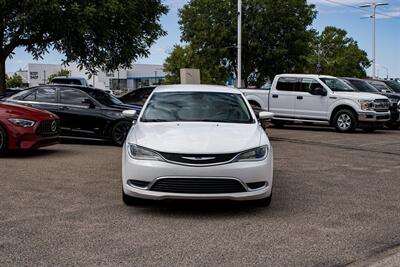 2017 Chrysler 200 Limited   - Photo 2 - Albuquerque, NM 87114