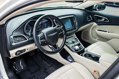 2017 Chrysler 200 Limited   - Photo 12 - Albuquerque, NM 87114