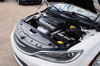 2017 Chrysler 200 Limited   - Photo 26 - Albuquerque, NM 87114