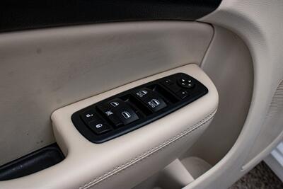 2017 Chrysler 200 Limited   - Photo 15 - Albuquerque, NM 87114