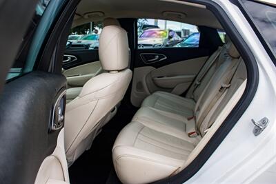 2017 Chrysler 200 Limited   - Photo 60 - Albuquerque, NM 87114