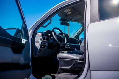 2023 Ford F-150 Lightning Pro   - Photo 16 - Albuquerque, NM 87114