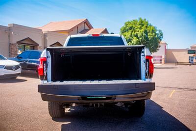 2023 Ford F-150 Lightning Pro   - Photo 76 - Albuquerque, NM 87114