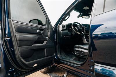 2023 Toyota Sequoia Platinum   - Photo 17 - Albuquerque, NM 87114