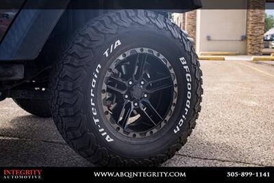 2017 Jeep Wrangler Unlimited Rubicon Recon   - Photo 9 - Albuquerque, NM 87114