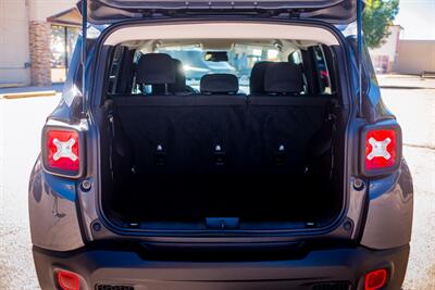 2023 Jeep Renegade Latitude   - Photo 76 - Albuquerque, NM 87114