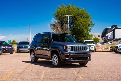 2023 Jeep Renegade Latitude   - Photo 1 - Albuquerque, NM 87114