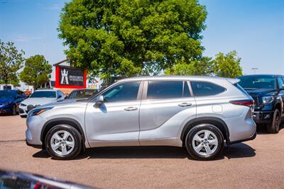 2024 Toyota Highlander LE   - Photo 43 - Albuquerque, NM 87114