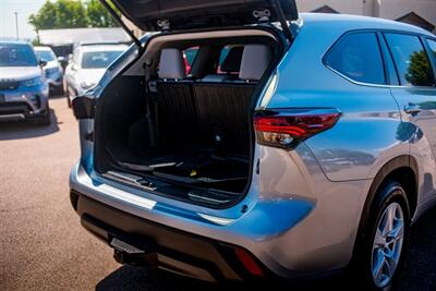 2024 Toyota Highlander LE   - Photo 33 - Albuquerque, NM 87114