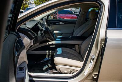 2017 Lincoln MKZ Reserve   - Photo 16 - Albuquerque, NM 87114