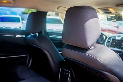 2019 Chrysler 300 Touring   - Photo 34 - Albuquerque, NM 87114