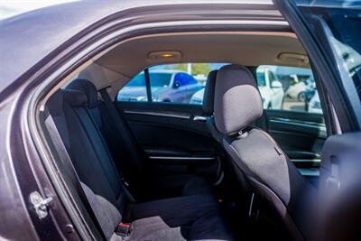 2019 Chrysler 300 Touring   - Photo 35 - Albuquerque, NM 87114