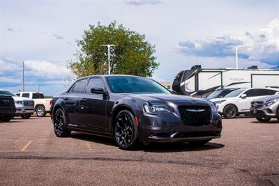 2019 Chrysler 300 Touring   - Photo 1 - Albuquerque, NM 87114