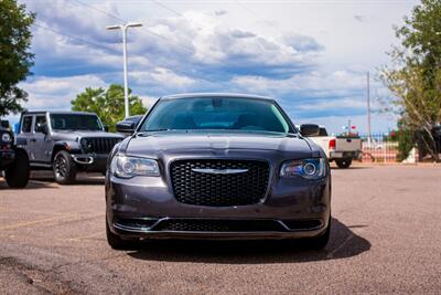2019 Chrysler 300 Touring   - Photo 2 - Albuquerque, NM 87114
