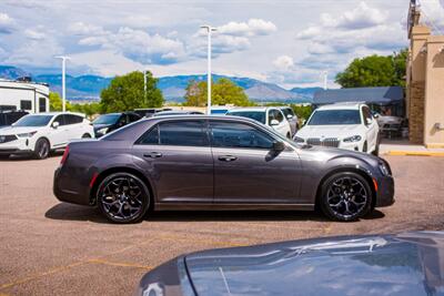 2019 Chrysler 300 Touring   - Photo 8 - Albuquerque, NM 87114