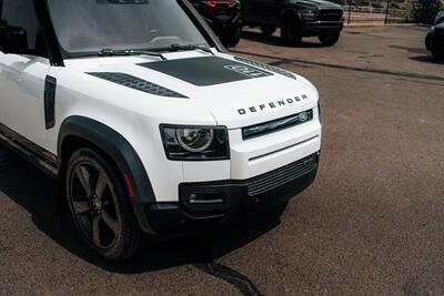 2022 Land Rover Defender X-Dynamic HSE   - Photo 9 - Albuquerque, NM 87114