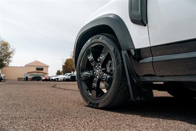 2022 Land Rover Defender X-Dynamic HSE   - Photo 15 - Albuquerque, NM 87114