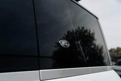 2022 Land Rover Defender X-Dynamic HSE   - Photo 16 - Albuquerque, NM 87114